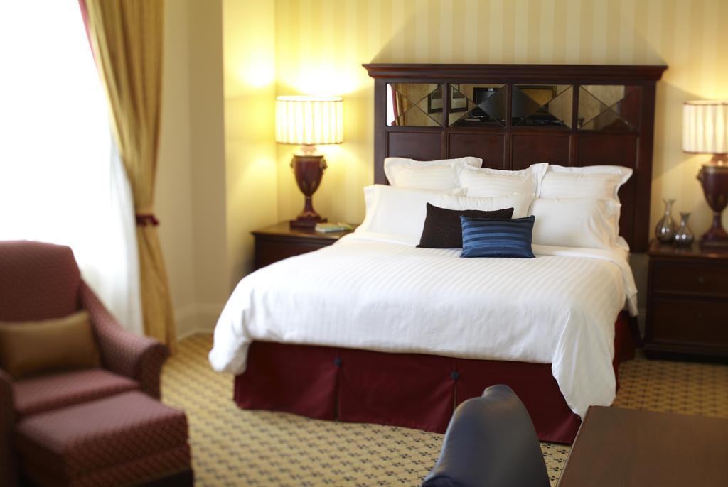 The Battle House Renaissance Mobile Hotel&Spa Extérieur photo